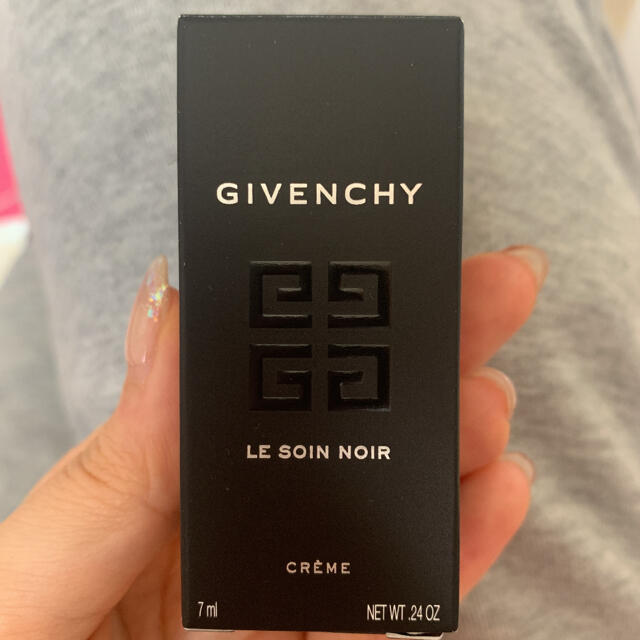 GIVENCHY(ジバンシィ)のGIVENCHY ソワンノワールクレーム コスメ/美容のスキンケア/基礎化粧品(美容液)の商品写真