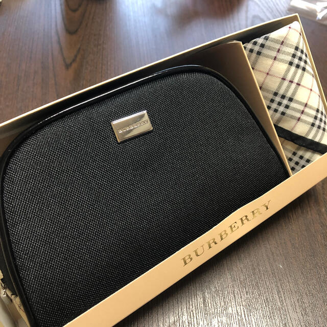 BURBERRY - Burberry ポーチハンカチセットの通販 by 閉鎖します。｜バーバリーならラクマ