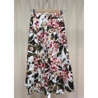 ザラ(ZARA)のZARA 花柄プリントフレアスカート(ロングスカート)