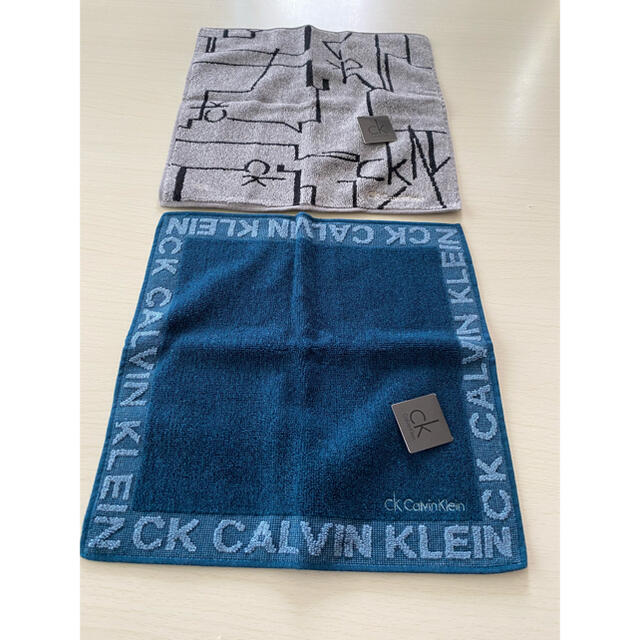 ck Calvin Klein(シーケーカルバンクライン)のCalvin Klein メンズタオルハンカチ2枚セット　タグ付き未使用 メンズのファッション小物(ハンカチ/ポケットチーフ)の商品写真