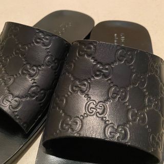 グッチ(Gucci)の【値下げ中】GUCCI メンズサンダル（黒）【正規品】(サンダル)