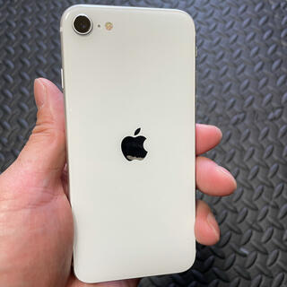 アップル(Apple)のiPhone SE2 64GB White(スマートフォン本体)