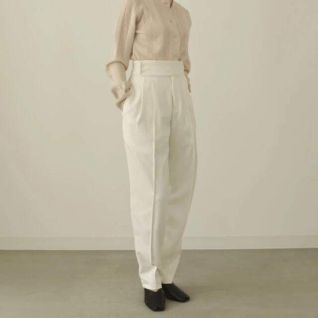 TODAYFUL(トゥデイフル)のLouren waist belt tapered pants レディースのパンツ(カジュアルパンツ)の商品写真