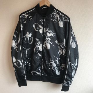 ザラ メンズ スカジャン メンズ の通販 54点 Zaraのメンズを買うならラクマ ザラ メンズ スカジャン メンズ の通販 54点 Zaraのメンズを買うならラクマ