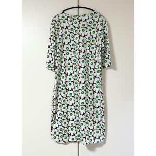 マリメッコ(marimekko)の【美品】ワンピース　marimekko  ウニッコ(ひざ丈ワンピース)