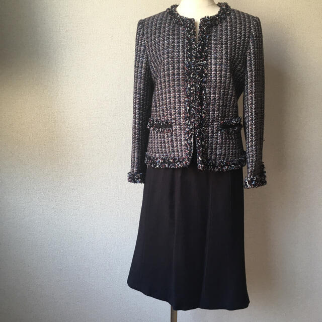 自由区(ジユウク)の自由区　ツイードセットアップ　スカート&ジャケット 40 ネイビー 入園　入学 レディースのフォーマル/ドレス(スーツ)の商品写真