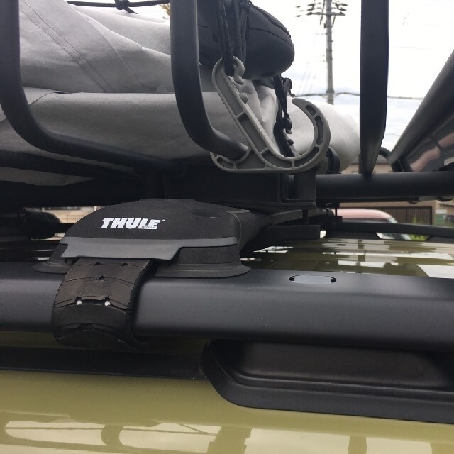 jeep レネゲード  THULE ベースキャリア