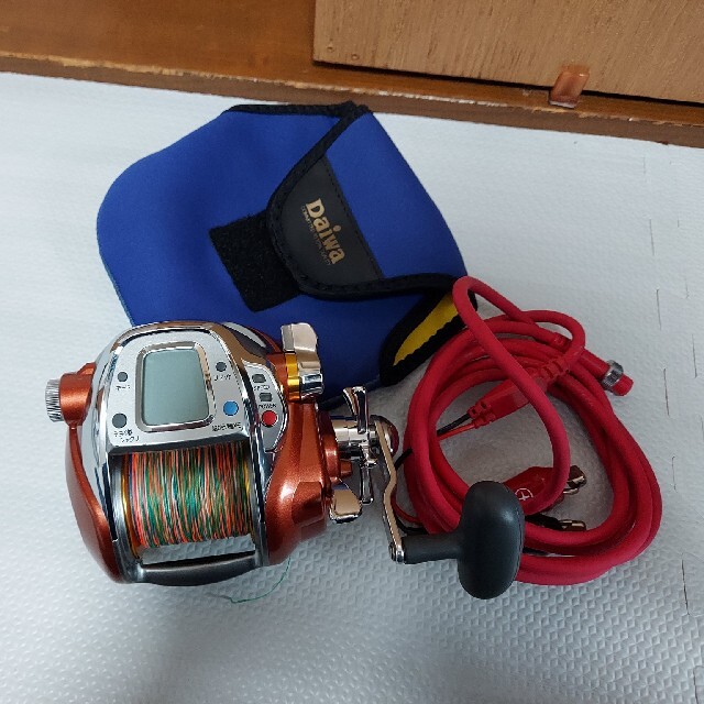 割引 DAIWA 極美品 えびしゅう。DAIWAシーボーグ750MT - リール