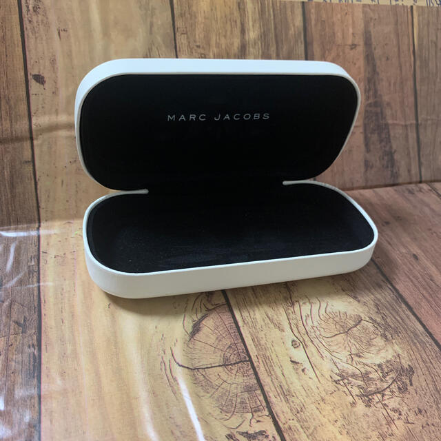 MARC JACOBS(マークジェイコブス)の［新品未使用］marc jacobs サングラス レディースのファッション小物(サングラス/メガネ)の商品写真