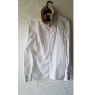 ミハラヤスヒロ(MIHARAYASUHIRO)のMIHARAYASUHIRO/白のデザインシャツ(シャツ)