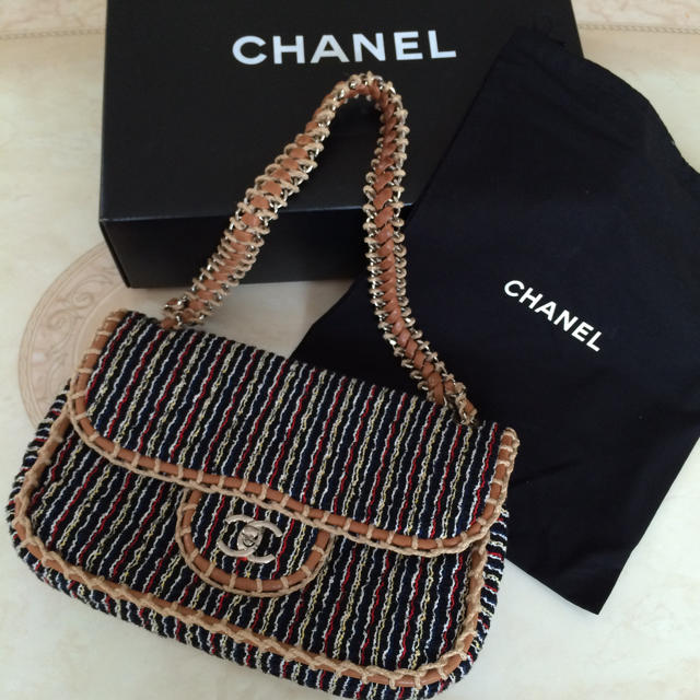 CHANEL(シャネル)のCHANEL♡ツイードチェーンバッグ レディースのバッグ(ハンドバッグ)の商品写真