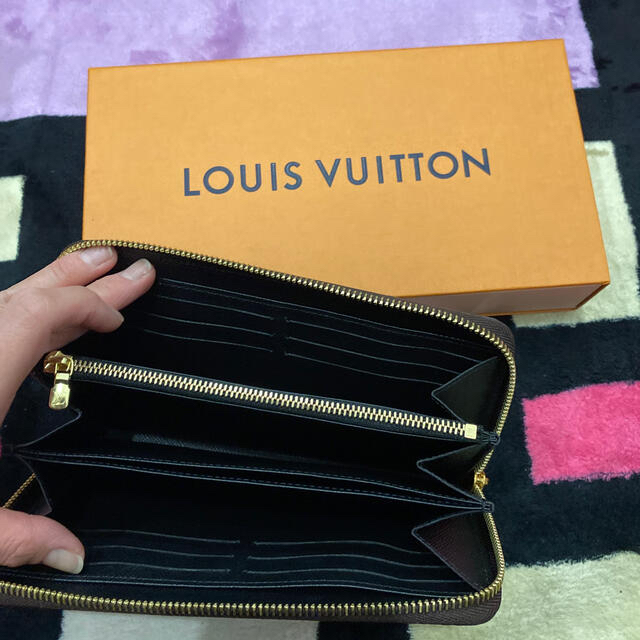 LOUIS VUITTON(ルイヴィトン)のルイヴィトン ジッピー・ウォレット M69353 レディースのファッション小物(財布)の商品写真