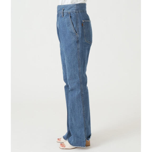 Spick & Span(スピックアンドスパン)のスピックアンドスパン　【5 1/2】BEAUTY-LINE SLIT DENIM レディースのパンツ(デニム/ジーンズ)の商品写真