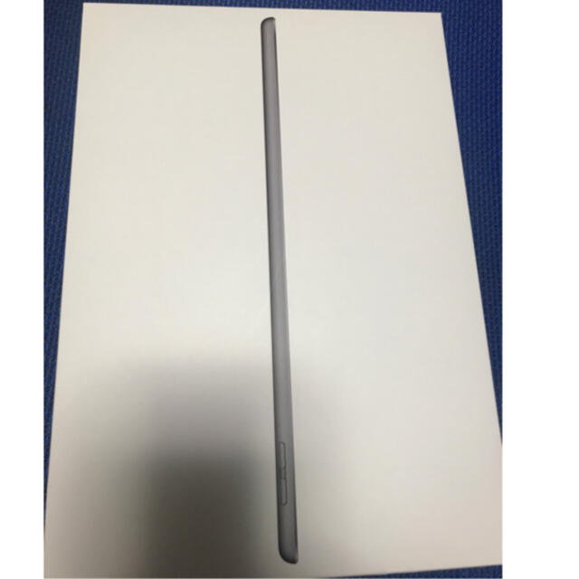 iPad 第8世代　128GB スペースグレー　Apple