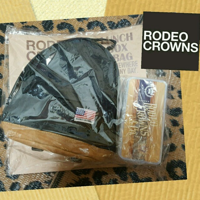 RODEO CROWNS(ロデオクラウンズ)のRCWB★ロデオクラウンズ

お弁当箱＆保冷バックセット

 レディースのレディース その他(セット/コーデ)の商品写真