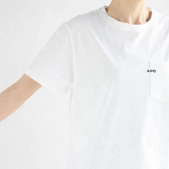 A.P.C(アーペーセー)のA.P.C.(アーペーセー) Emblem ポケットTシャツ レディースのトップス(Tシャツ(半袖/袖なし))の商品写真