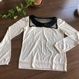 ザラ(ZARA)の可愛い　Tシャツ　襟付き(Tシャツ(長袖/七分))