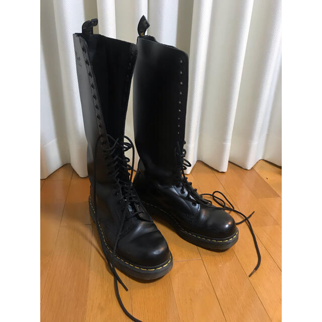 Dr.Martens - Dr.Martens 20ホールブーツの通販 by C's shop｜ドクター