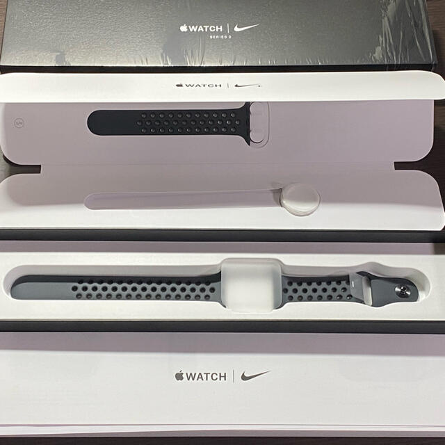 Apple Watch(アップルウォッチ)のApple Watch Series 3 42mm Nike+ GPS メンズの時計(腕時計(デジタル))の商品写真