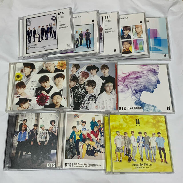 お取り寄せ】 BTS アルバム 公式グッズおまけ付き まとめ売り 約60枚