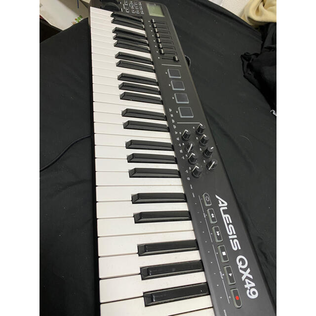 KORG(コルグ)のALESIS QX49 楽器の鍵盤楽器(キーボード/シンセサイザー)の商品写真