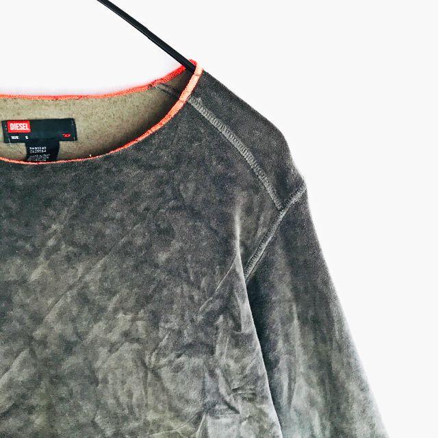 DIESEL(ディーゼル)のヨーロッパ古着　イタリア製　ベロアトップ　ロンT　グリーン　S メンズのトップス(Tシャツ/カットソー(七分/長袖))の商品写真