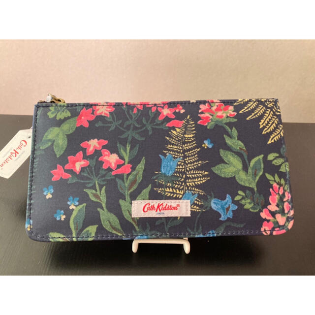 Cath Kidston(キャスキッドソン)のキャスキッドソン   長財布 レディースのファッション小物(財布)の商品写真