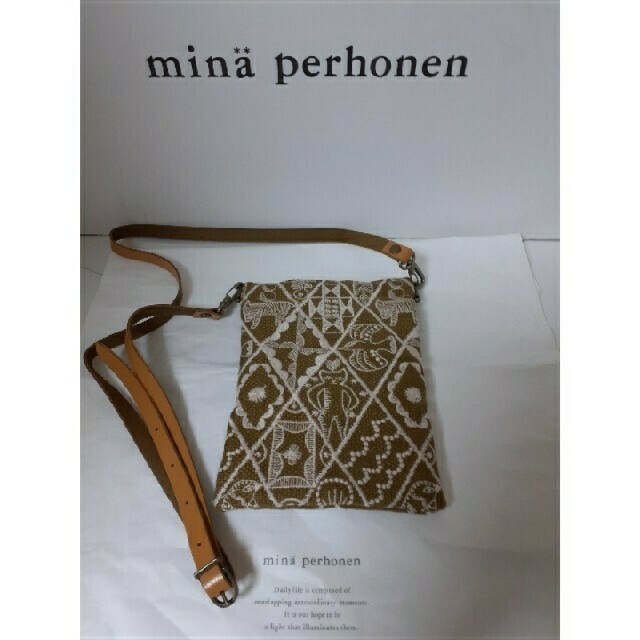 mina perhonen(ミナペルホネン)のれる様専用❗両面シンフォニー💓前面ポケット付き❗ポシェット💓 ハンドメイドのハンドメイド その他(その他)の商品写真