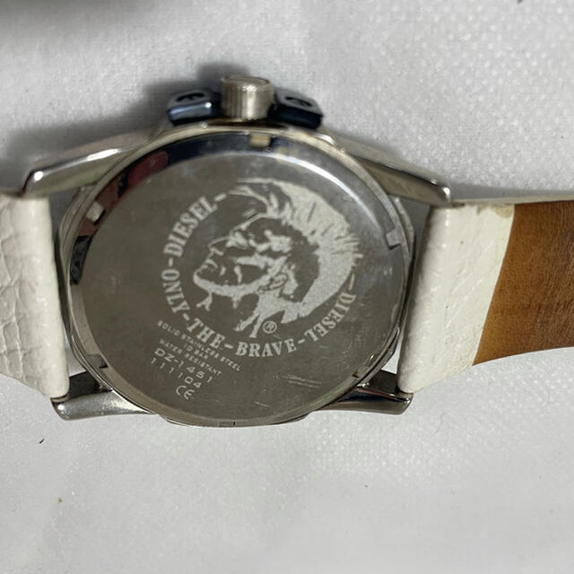 DIESEL(ディーゼル)のdiesel メンズ腕時計 白ベルト メンズの時計(腕時計(アナログ))の商品写真