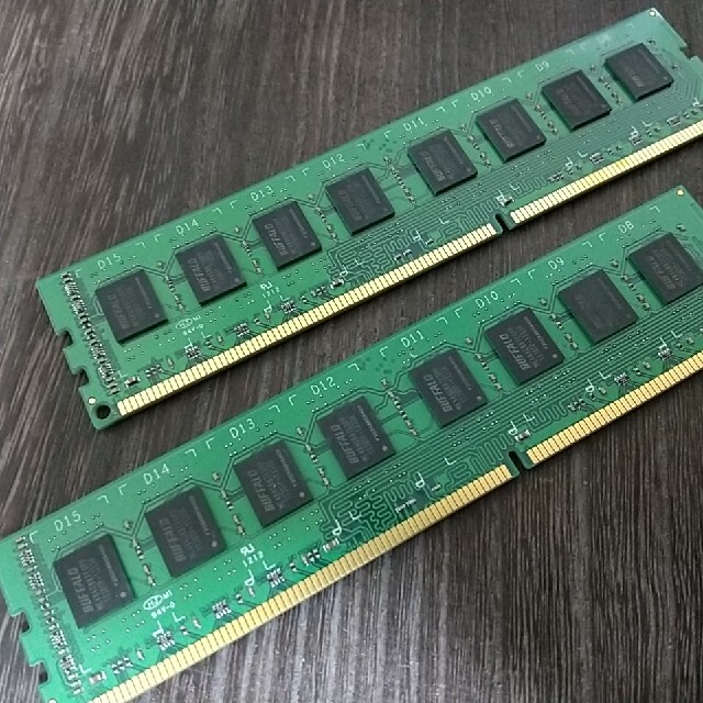 DDR3 8GB×2   計16GBのメモリのみ 1