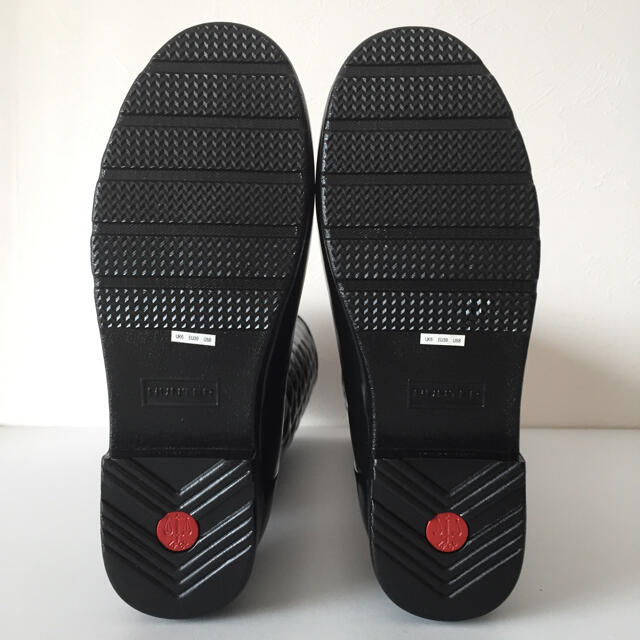 HUNTER(ハンター)の新品未使用 HUNTER 長靴 リファインド グロス キルテッド トール 黒 レディースの靴/シューズ(レインブーツ/長靴)の商品写真