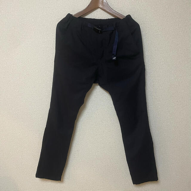 ネイビー┞ GRAMICCI UNITED ARROWS 別注パンツ ネイビー × b&y ムのパンツ