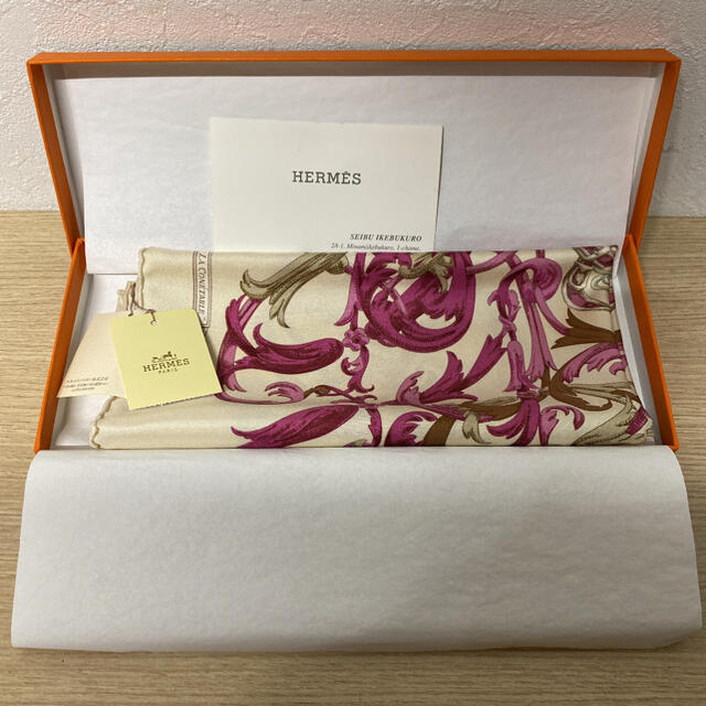 Hermes(エルメス)の【未使用品】HERMES エルメス スカーフ カレ40 ツイリー レディースのファッション小物(バンダナ/スカーフ)の商品写真