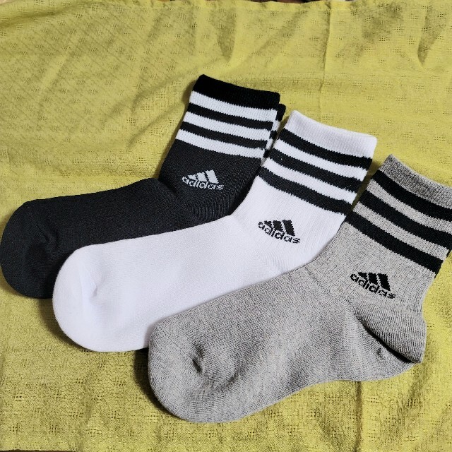 adidas(アディダス)の◆新品 adidas アディダス ショートソックス 3P 23～25cm レディースのレッグウェア(ソックス)の商品写真