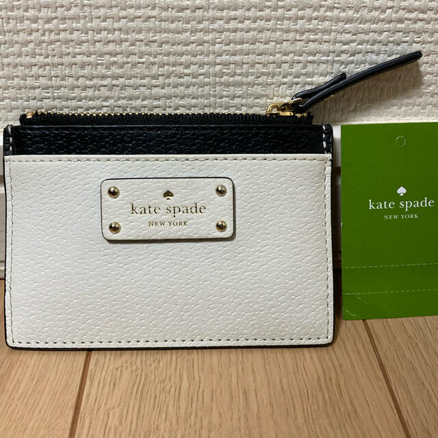 kate spade new york(ケイトスペードニューヨーク)の【tapiokamirukuthi様専用☆Kate spade コインケース】 レディースのファッション小物(コインケース)の商品写真