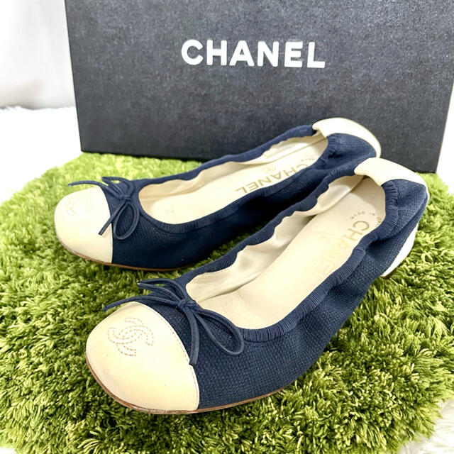 セール 正規品 CHANEL ココマーク 35.5C バレエシューズ パンプスカラーネイビー×ホワイト