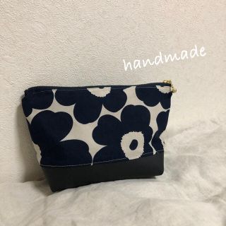 マリメッコ(marimekko)のmarimekko生地　ハンドメイドポーチ　muddy works(ポーチ)