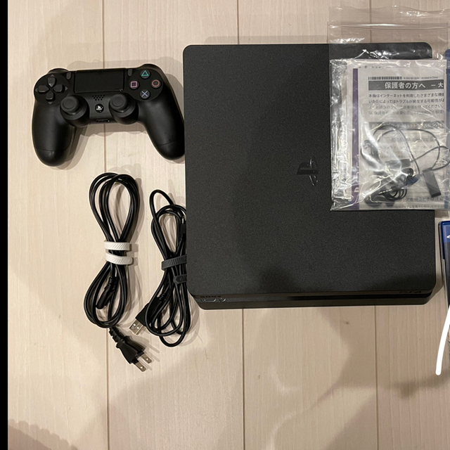 超美品　PS4 本体　のみ