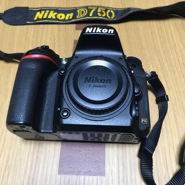 Nikon - Nikon D750 ボディ本体