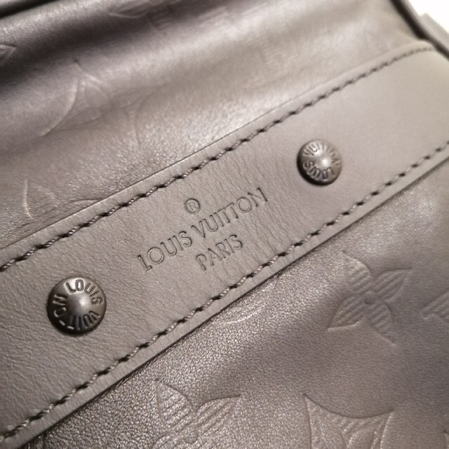 LOUIS VUITTON(ルイヴィトン)のLOUIS VUITTON　ルイヴィトン　ダヌーブ　シャドウ レディースのバッグ(ショルダーバッグ)の商品写真