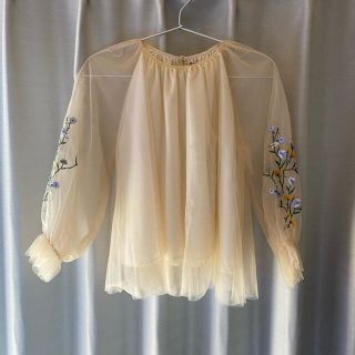 フラワー(flower)のflower＊刺繍チュールブラウス(シャツ/ブラウス(長袖/七分))