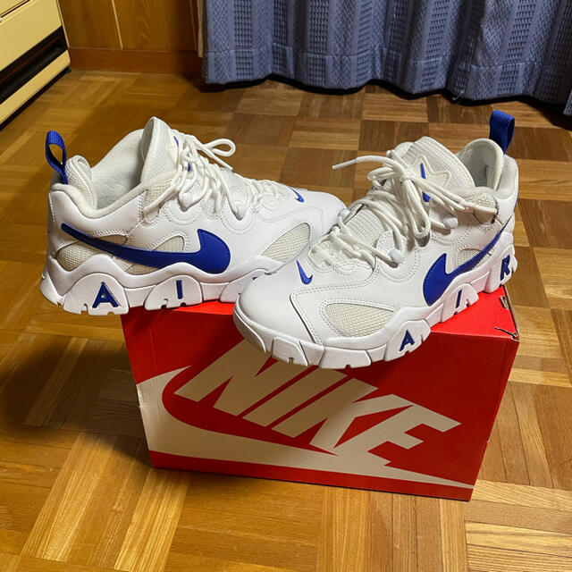 ナイキ　エアバラージ　ロー　NIKE