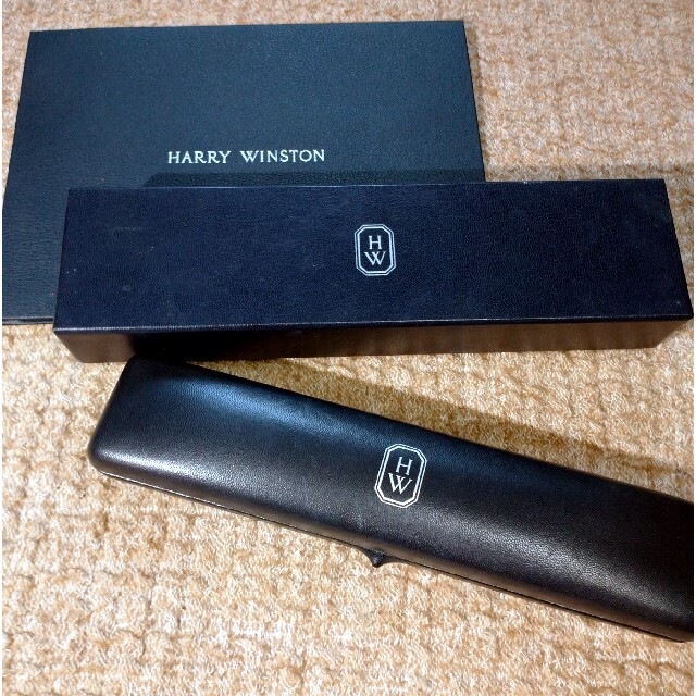 HARRY WINSTON リリークラスターブレスレット ケース 1