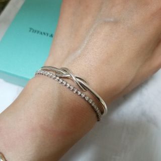 Tiffanyインフィニティ カフ シルバー バングル www.krzysztofbialy.com