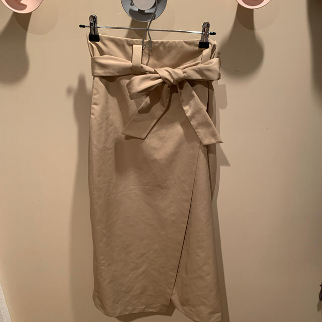 ZARA(ザラ)の春服　ZARA  タイトスカート レディースのスカート(ひざ丈スカート)の商品写真