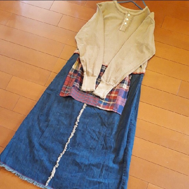 DENIM DUNGAREE(デニムダンガリー)のDENIM DUNGAREE レトロ デニム切り替え ロングワンピース レディースのワンピース(ロングワンピース/マキシワンピース)の商品写真