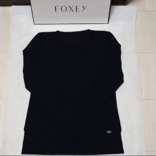 フォクシー(FOXEY)の『FOXEY』フォクシー グレースウール ニット トップス 38  濃紺(ニット/セーター)