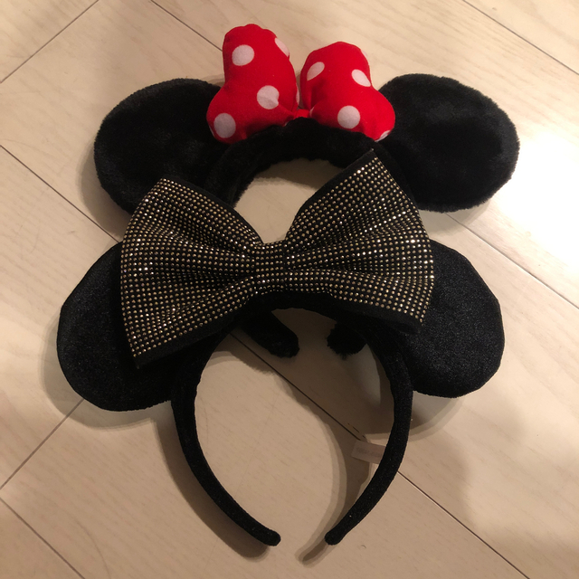 Disney(ディズニー)のミニーちゃん　カチューシャ　2つセット レディースのヘアアクセサリー(カチューシャ)の商品写真