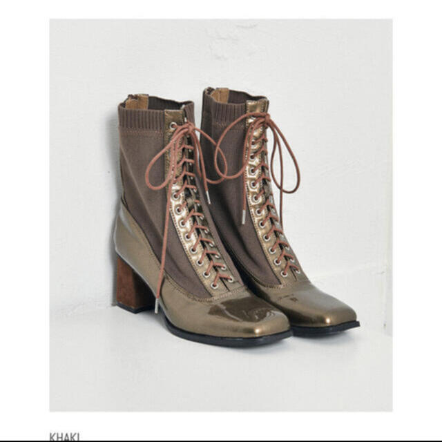 ALEXIA STAM(アリシアスタン)のEnamel Braided Lace-up Boots レディースの靴/シューズ(ブーツ)の商品写真