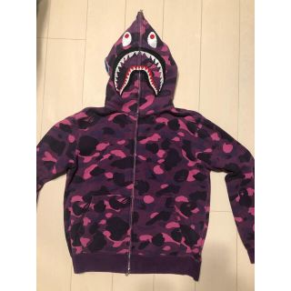 アベイシングエイプ(A BATHING APE)のA BATHING APE パープル シャーク パーカー(パーカー)